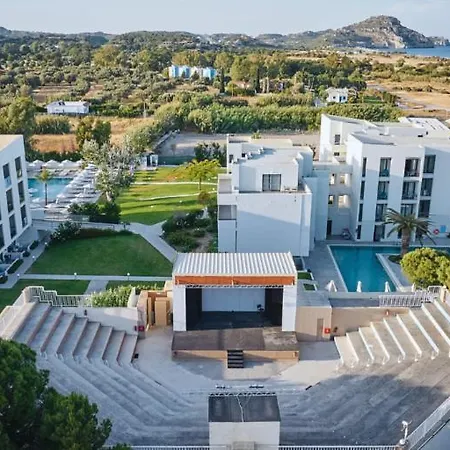 Blue Sea Village 호텔 아판토우