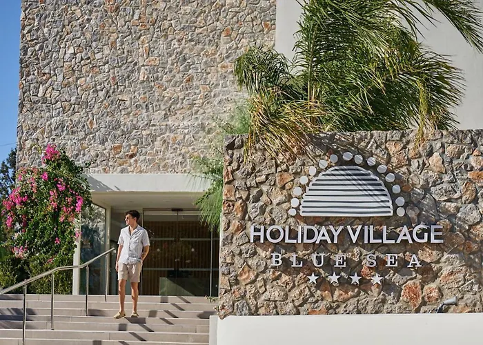 酒店 Blue Sea Village 4*