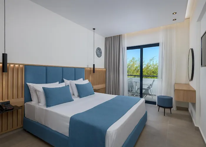 Blue Sea Village Hotel 4*