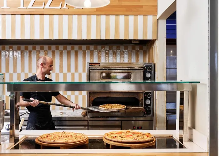 Blue Sea Village فندق 4*